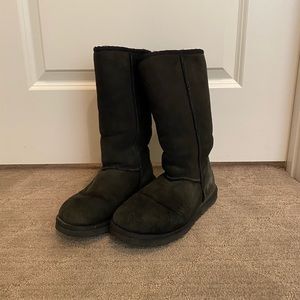 UGG Classic Genuine Shearling Lined Tall Boot